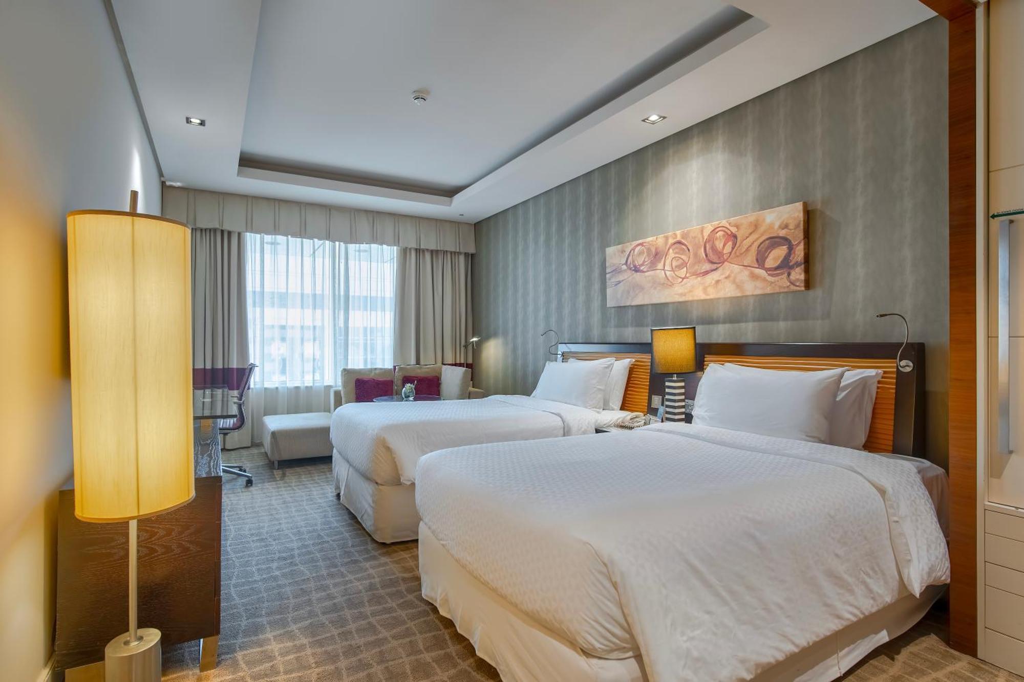 โฟร์ พอยต์ บาย เชอราตัน เบอร์ ดูไบ Hotel ภายนอก รูปภาพ